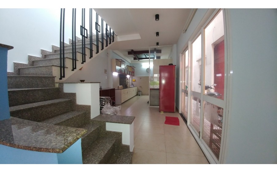 Bán Nhà Núi Thành Phường 13 Tân Bình HIẾM -  Sát Mặt Tiền - 82m2 , 2 tầng  Nhỉnh 8 tỷ.
